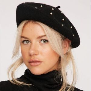 TASHA BERET WITH FAUX PEARLS OS BLACK NWOT